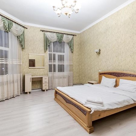 Art Balabana Apartment Lviv Bagian luar foto