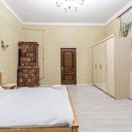 Art Balabana Apartment Lviv Bagian luar foto