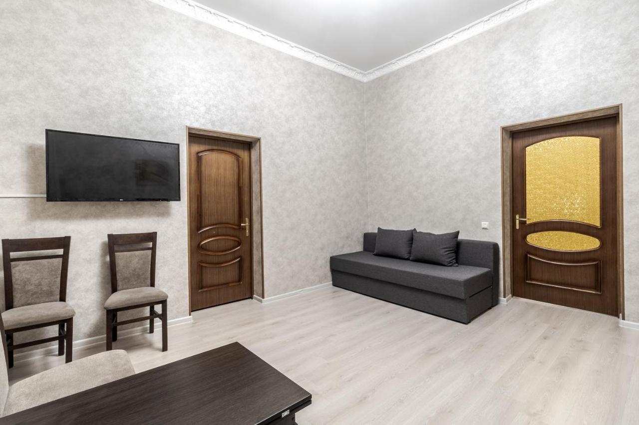 Art Balabana Apartment Lviv Bagian luar foto